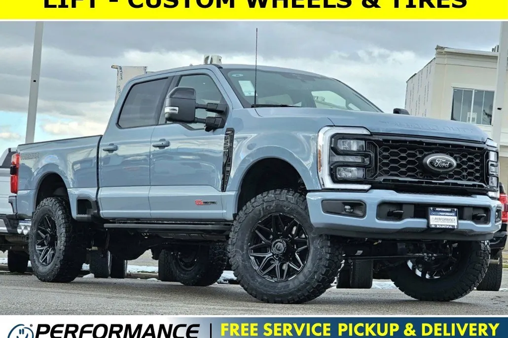 2025 Ford F-250 Lariat photo 1