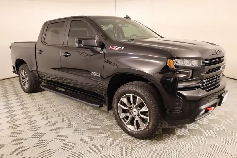 2022 Chevrolet Silverado 1500 RST photo 1