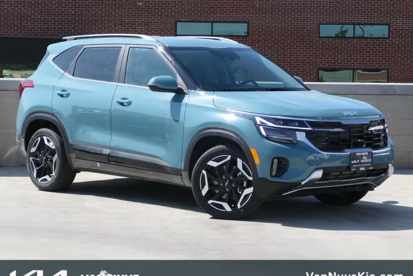 2026 Kia Seltos SX photo 1