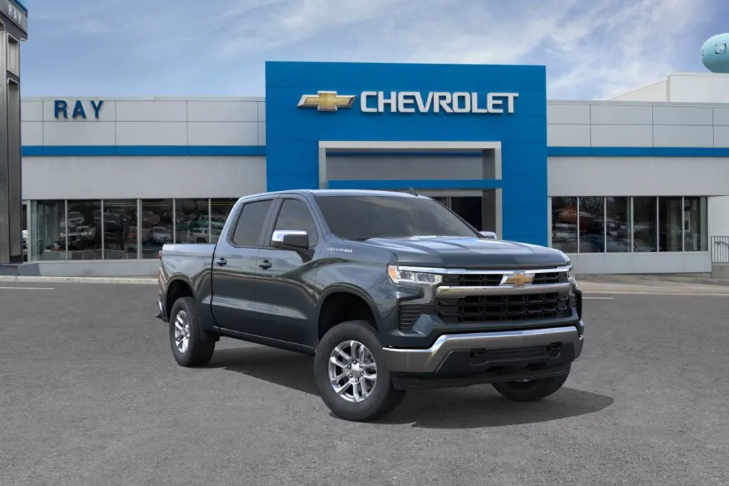 2026 Chevrolet Silverado 1500 LT photo 1