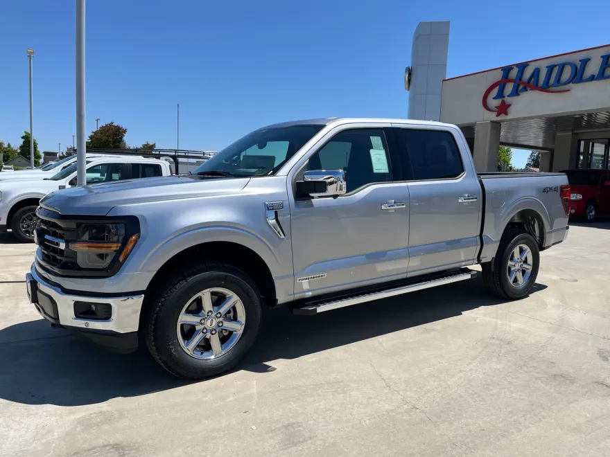 2025 Ford F-150 XLT photo 1