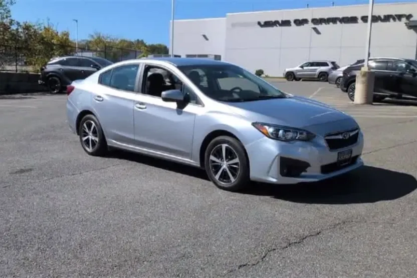 2019 Subaru Impreza 2.0i Premium photo 1