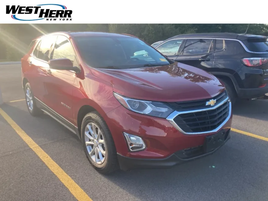 2019 Chevrolet Equinox LT photo 1