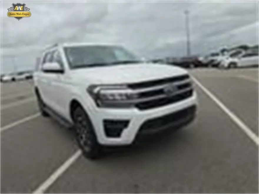 2024 Ford Expedition MAX XLT photo 1