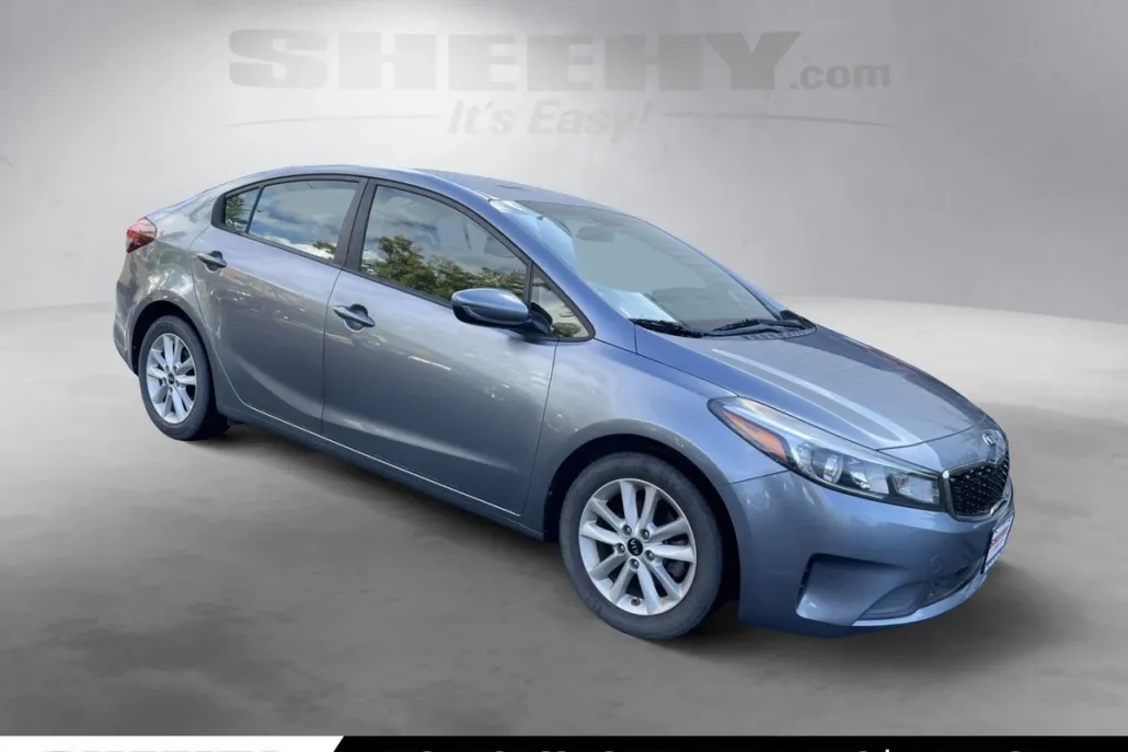 2017 Kia Forte S photo 1