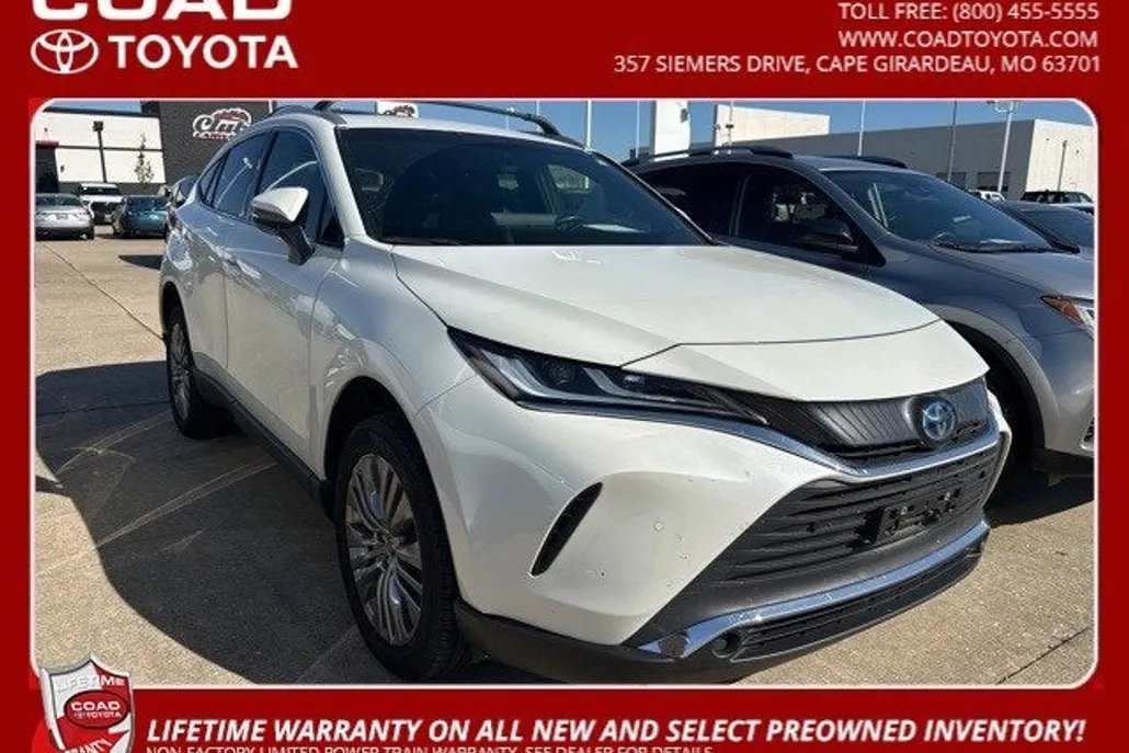 2022 Toyota Venza XLE photo 1