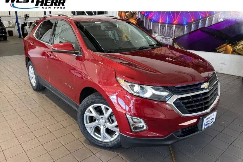 2019 Chevrolet Equinox LT photo 1