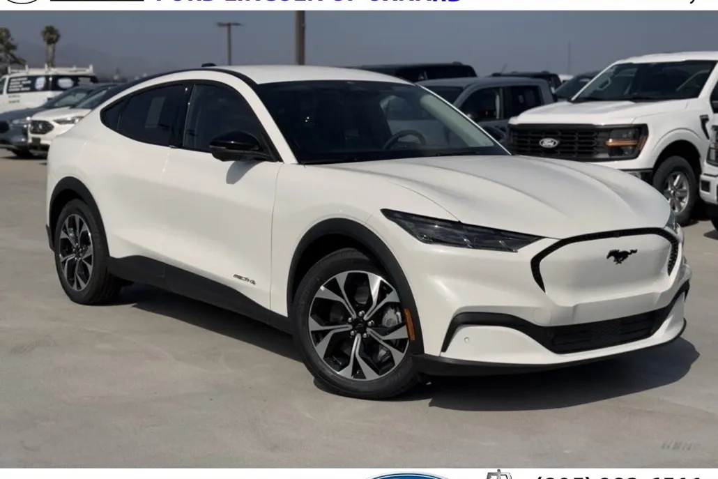 2025 Ford Mustang Mach-E Select photo 1