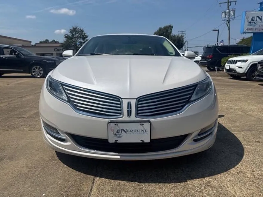 2015 Lincoln MKZ Base photo 1
