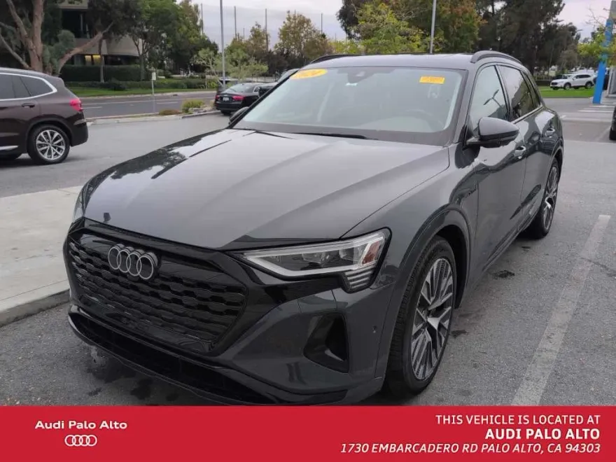 2024 Audi Q8 E-tron Premium Plus photo 1