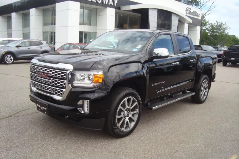 2022 Gmc Canyon Denali photo 1