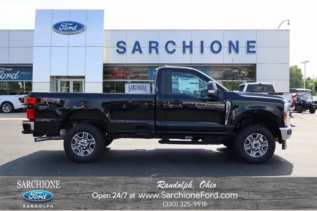 2025 Ford F-350 photo 1