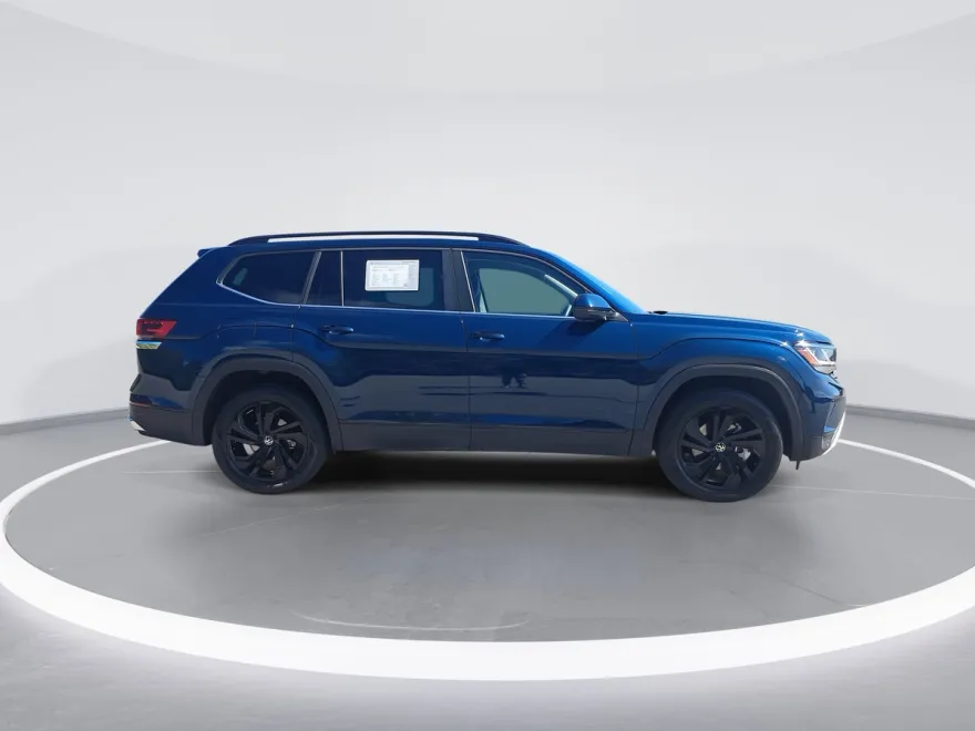2022 Volkswagen Atlas V6 SE Technology photo 1