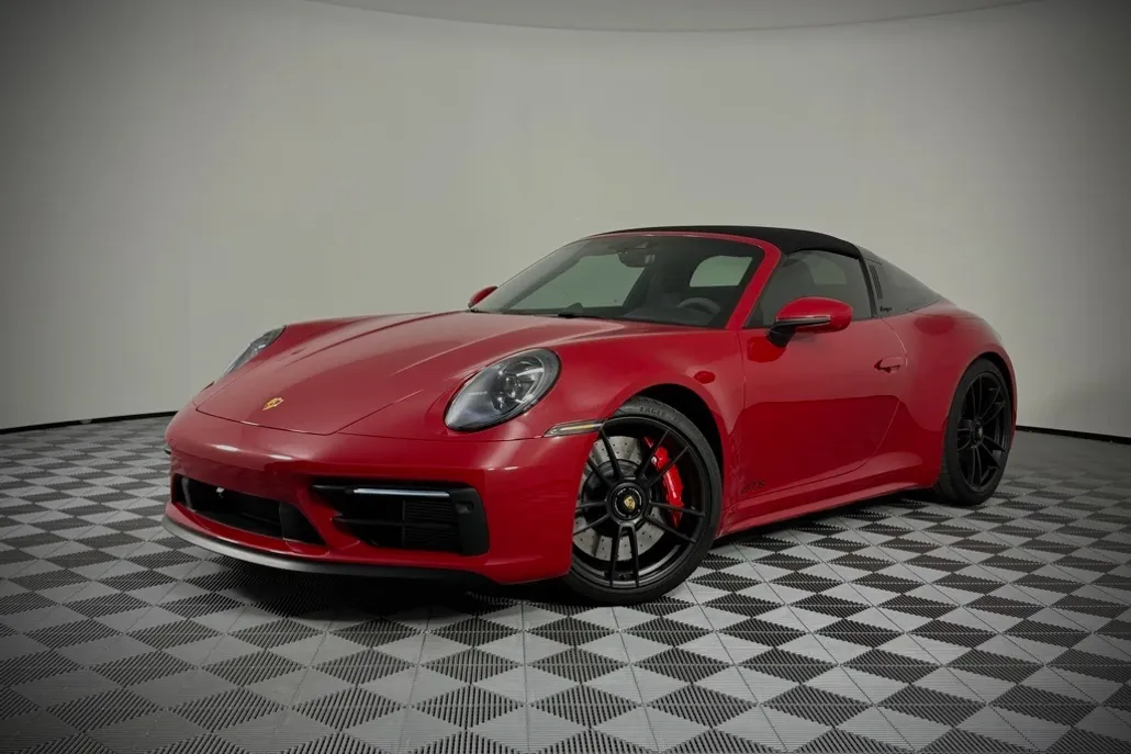 2022 Porsche 911 Targa 4 GTS photo 1