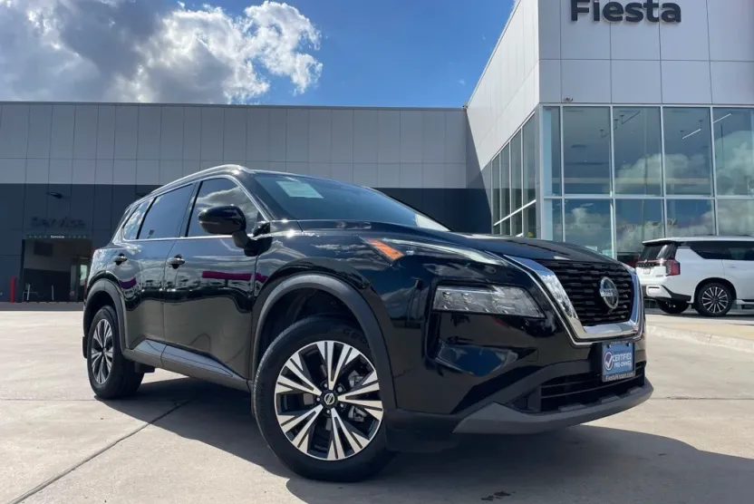 2021 Nissan Rogue SV photo 1