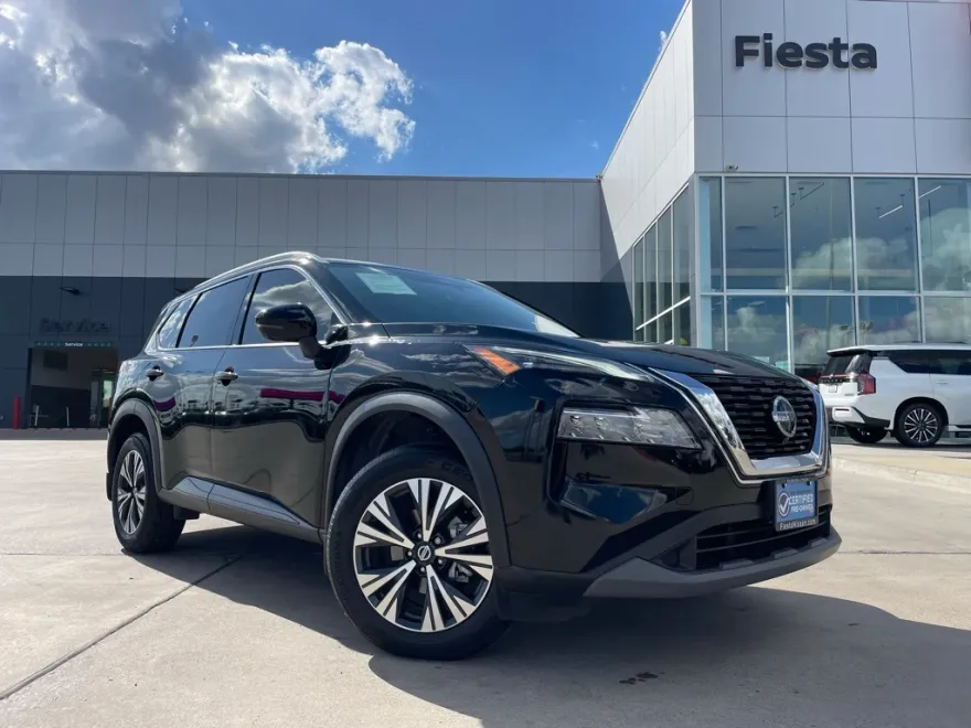 2021 Nissan Rogue SV photo 1