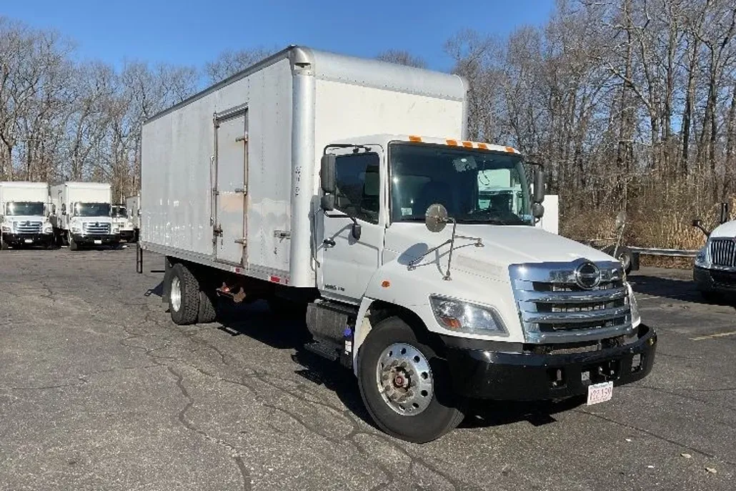 2020 Hino Conventional Type Truck Single Cab photo 1