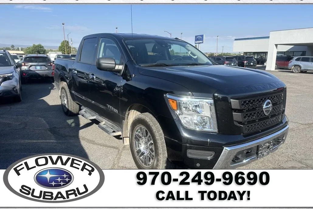 2021 Nissan Titan SV photo 1