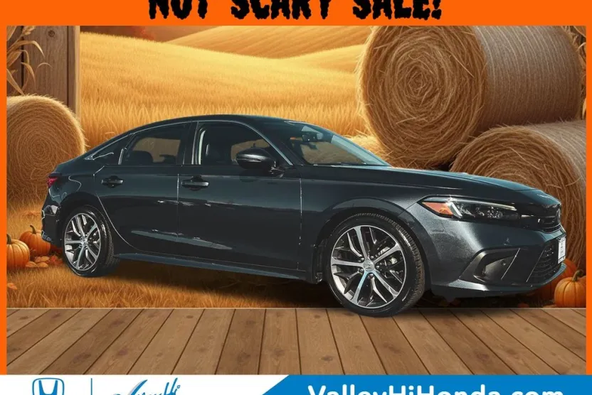 2022 Honda Civic Touring photo 1