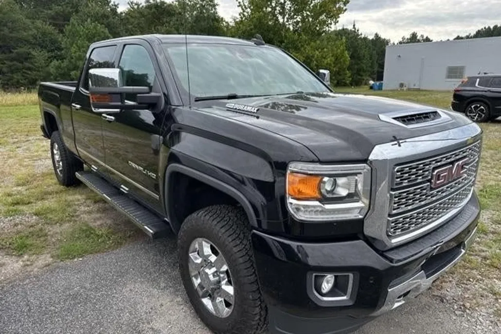 2019 Gmc Sierra 3500 HD Denali photo 1