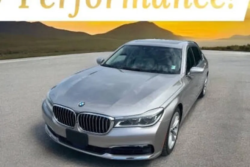 2016 Bmw 750i 7-series photo 1