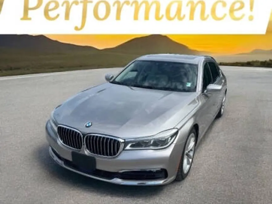 2016 Bmw 750i 7-series photo 1