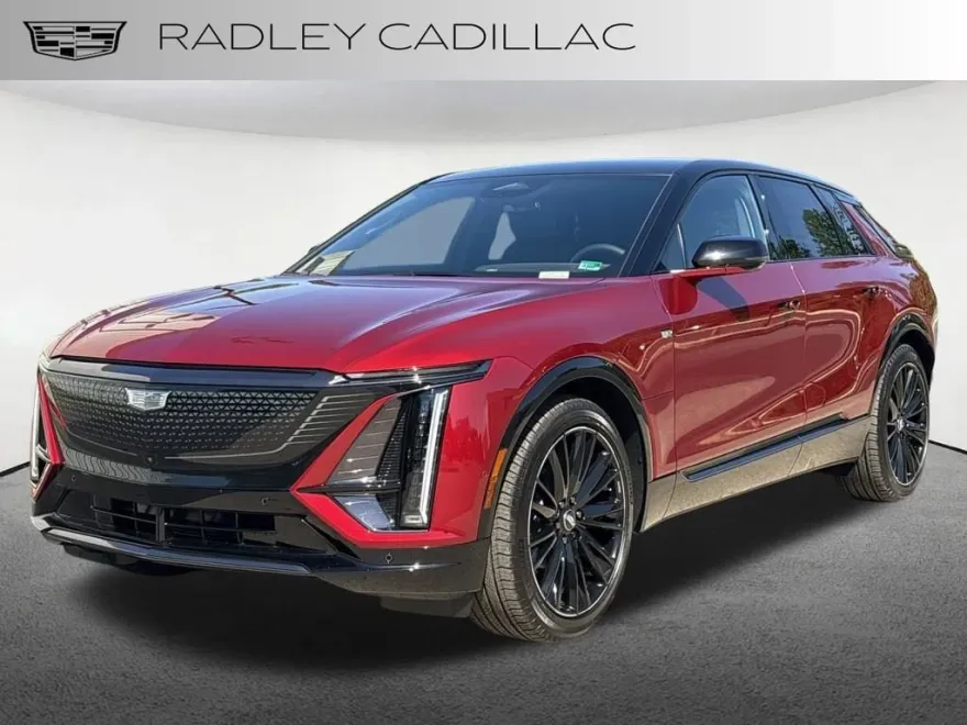 2025 Cadillac Lyriq Sport photo 1