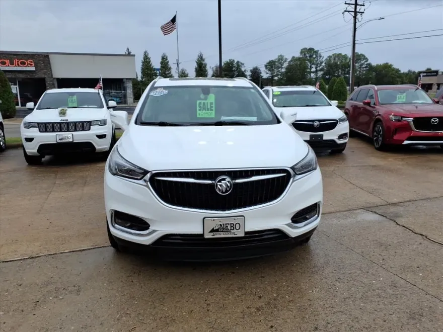 2018 Buick Enclave Essence photo 1