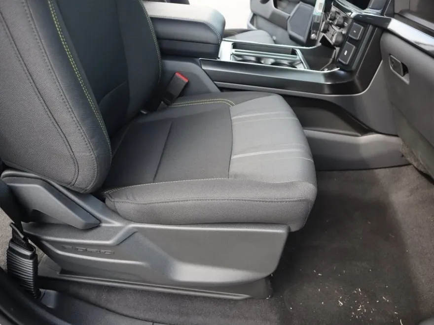 2025 Ford F-150 STX photo 12