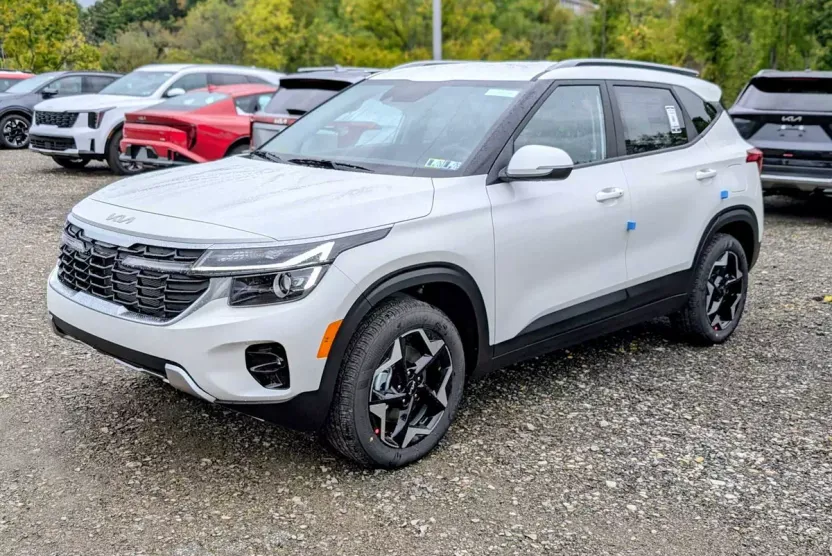 2026 Kia Seltos S photo 1