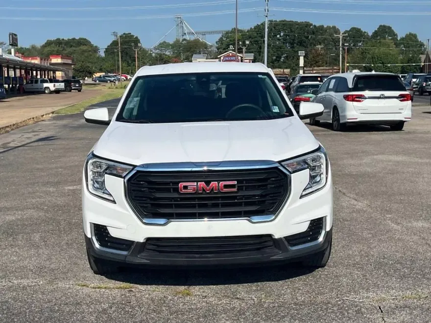 2024 Gmc Terrain SLE photo 1
