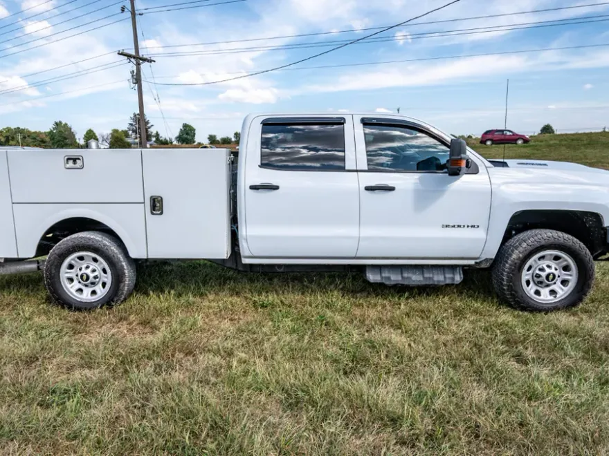 2019 Chevrolet Silverado 3500HD Work Truck photo 1