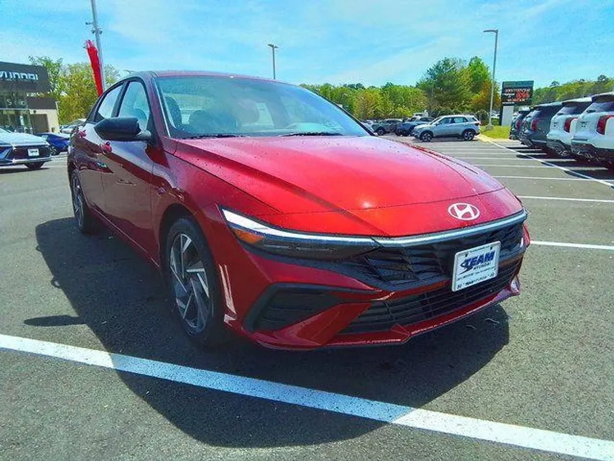 2025 Hyundai Elantra Hybrid SEL Sport photo 1