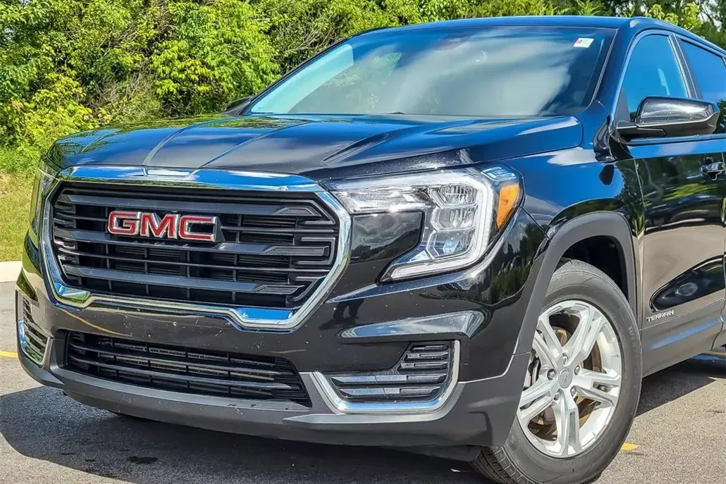 2023 Gmc Terrain SLE photo 1