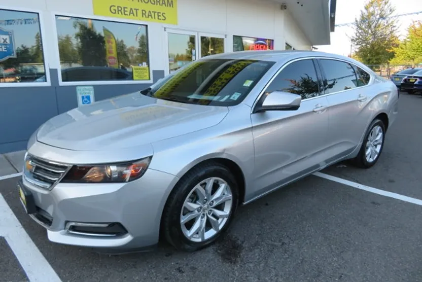 2018 Chevrolet Impala 1LT photo 1