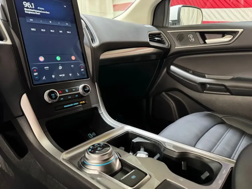2024 Ford Edge SEL photo 21
