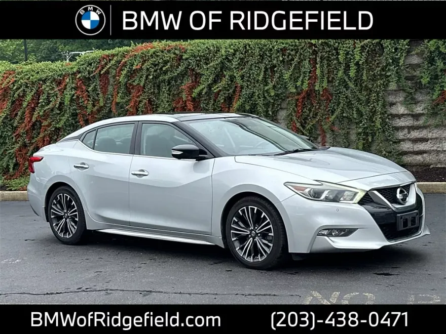 2017 Nissan Maxima Platinum photo 1
