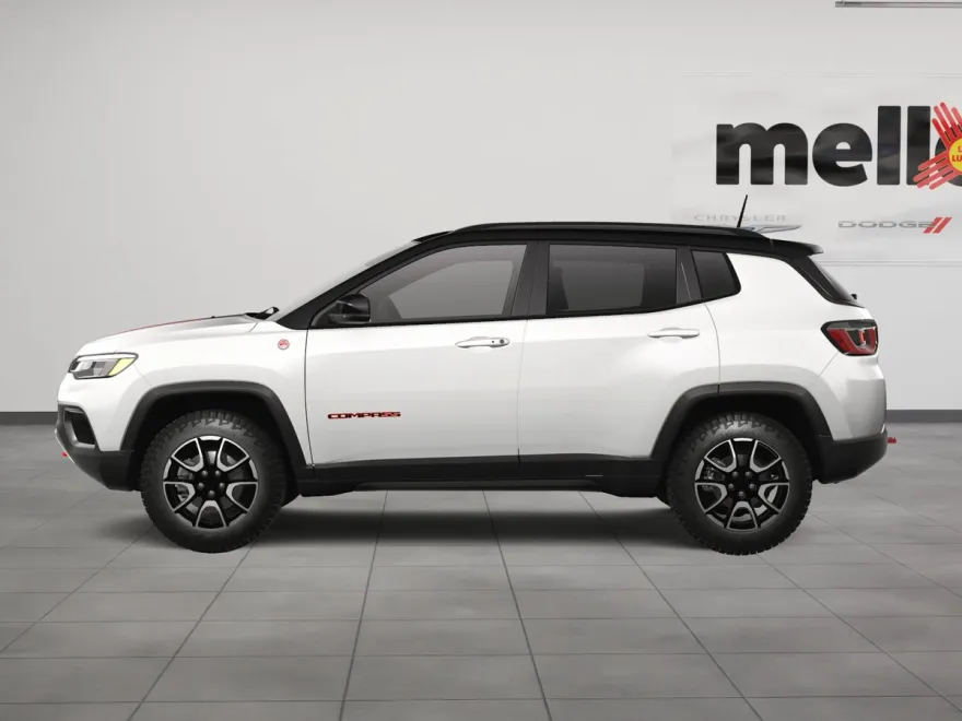 2025 Jeep Compass Trailhawk photo 1
