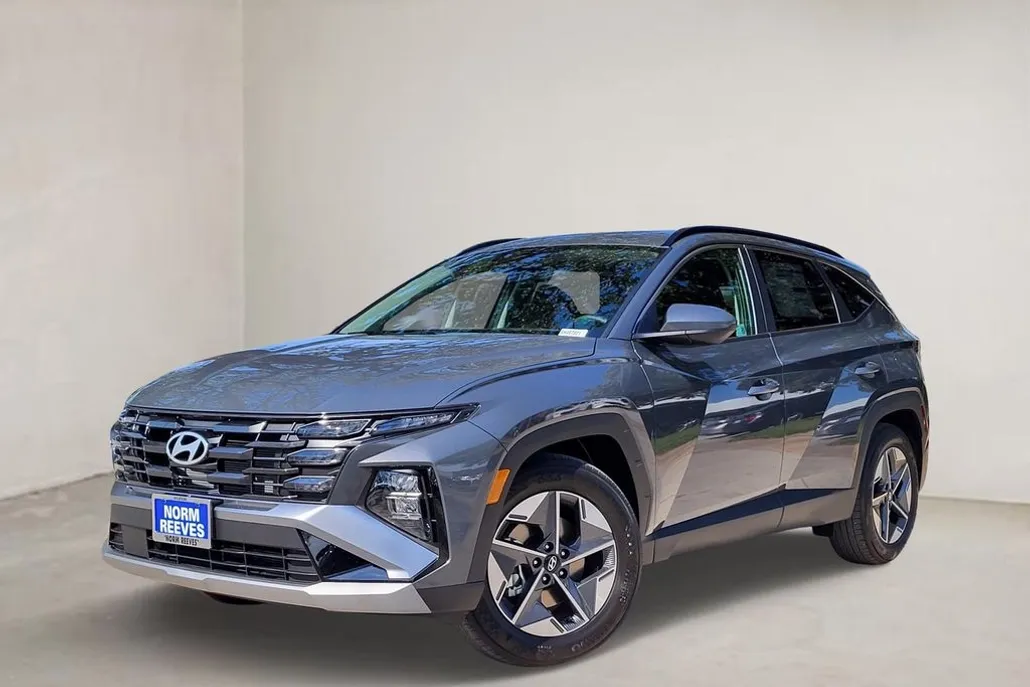 2025 Hyundai Tucson SEL photo 1