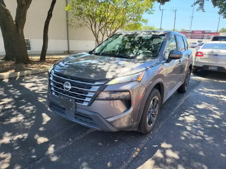 2024 Nissan Rogue SV photo 1
