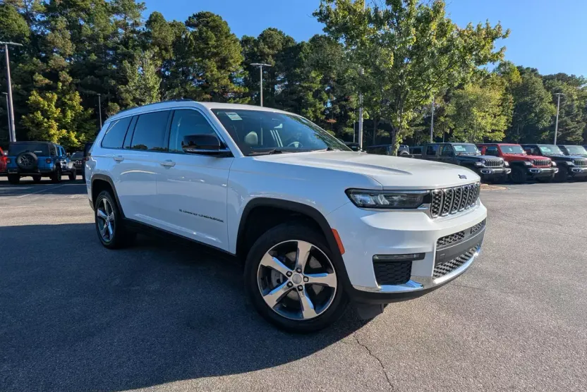 2021 Jeep Grand Cherokee Limited photo 1