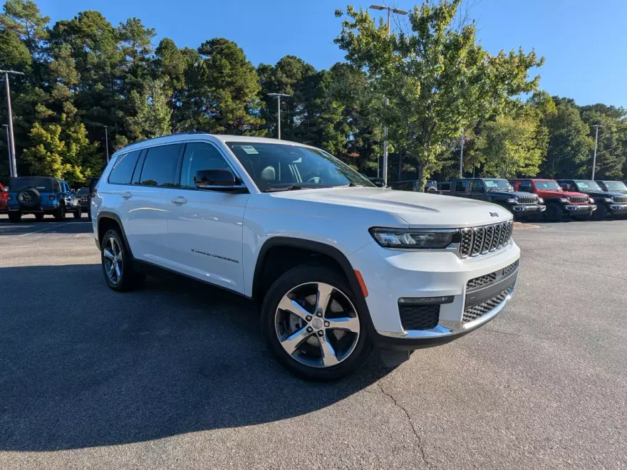 2021 Jeep Grand Cherokee Limited photo 1