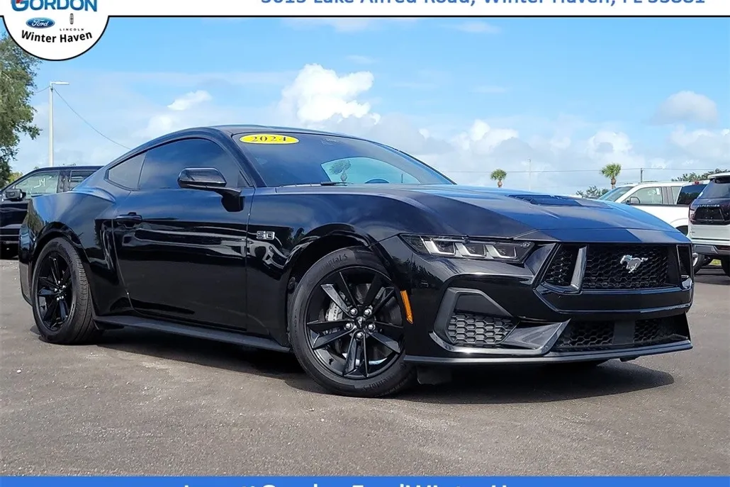 2024 Ford Mustang GT photo 1