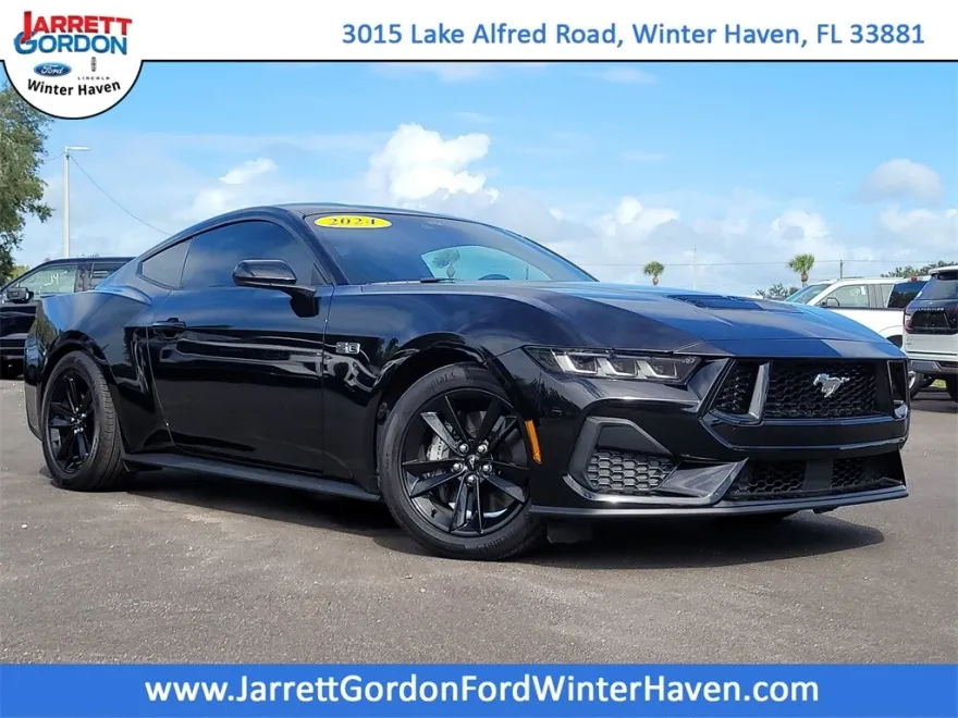 2024 Ford Mustang GT photo 1