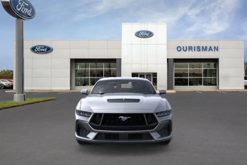 2025 Ford Mustang GT photo 1