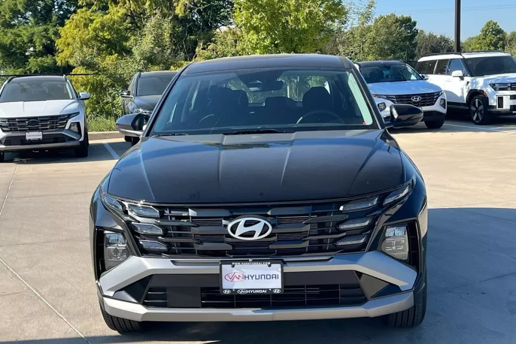 2026 Hyundai Tucson SE photo 1