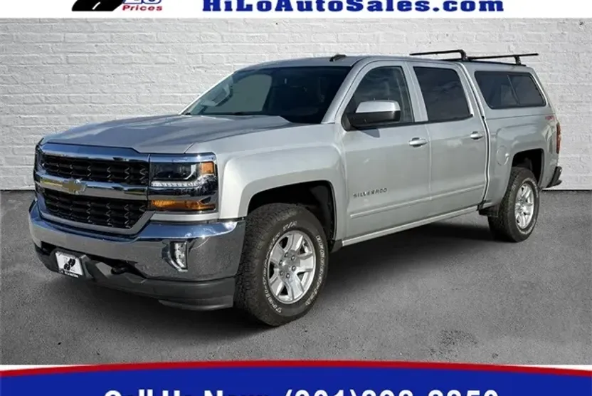 2017 Chevrolet Silverado 1500 LT photo 1