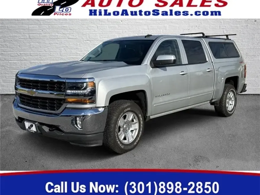 2017 Chevrolet Silverado 1500 LT photo 1
