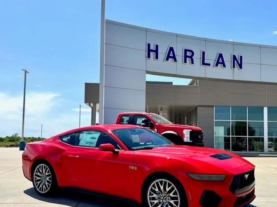 2025 Ford Mustang GT photo 1