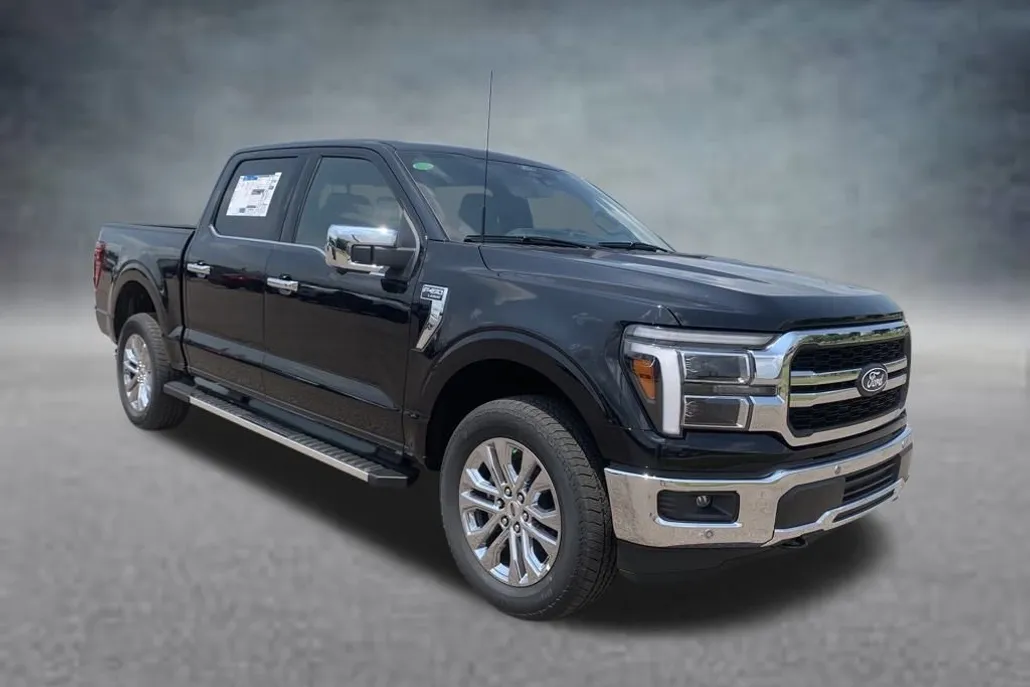 2025 Ford F-150 Lariat photo 1